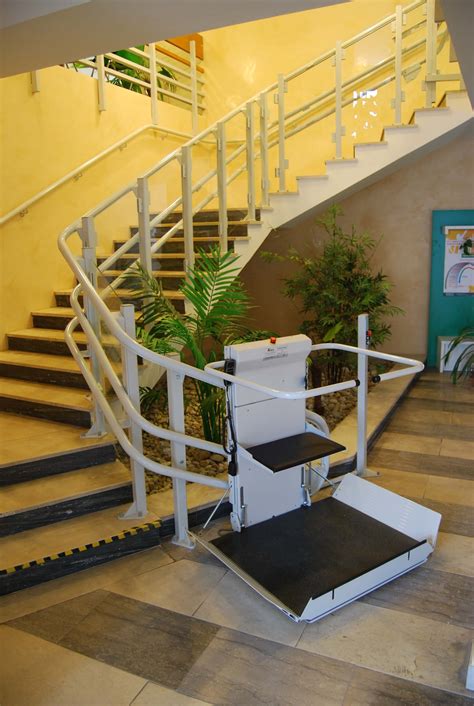 Plateforme Monte Escalier Lectrique Pour Fauteuil Ams