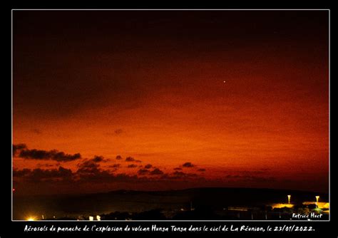 A Rosols Du Panache De Lexplosion Du Volcan Hunga Tonga Dans Le Ciel