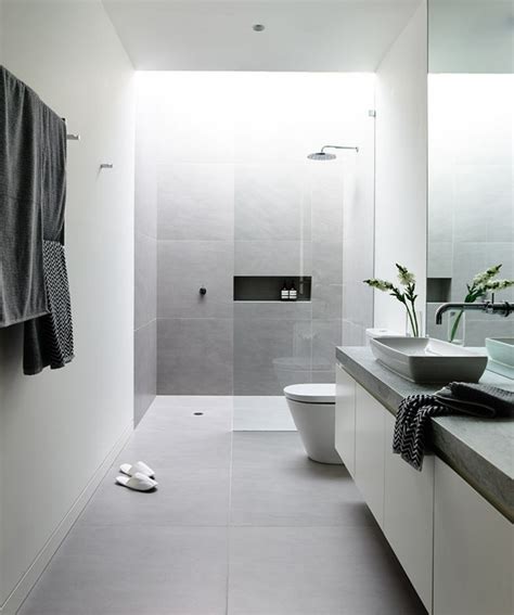 Salles de bains de style minimaliste épuré et zen