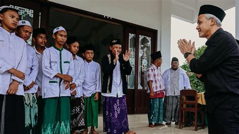 Ganjar Pranowo Konsolidasi Di Kutai Kartanegara Temui Relawan Hingga