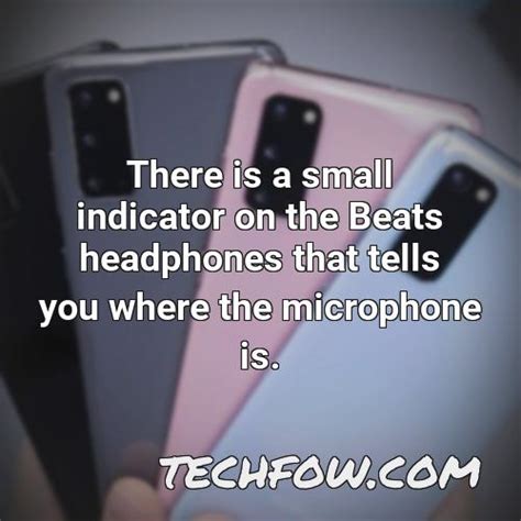 Do Beats Headphones Have a Mic (With Pictures!) - TechFOW.com