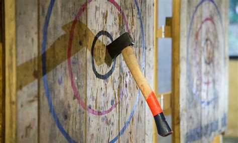 axe throwing target skeeters