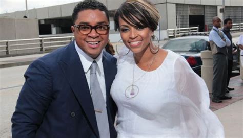 Dr E Dewey Smith Bishop Clarence Mcclendon Came Together Praise