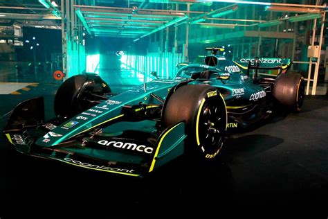 Aston Martin Presenta Su Coche Para 2022 El Amr22 De Vettel Y Stroll