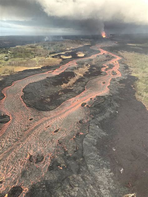 Hawaii Volcano Update Incredible Aerial Pictures Show Magnitude Of