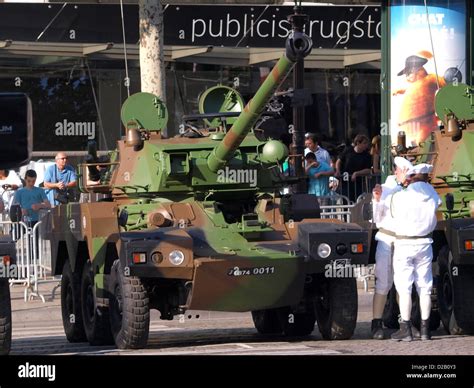 Panhard Erc 90 Tank Military Fotografías E Imágenes De Alta Resolución