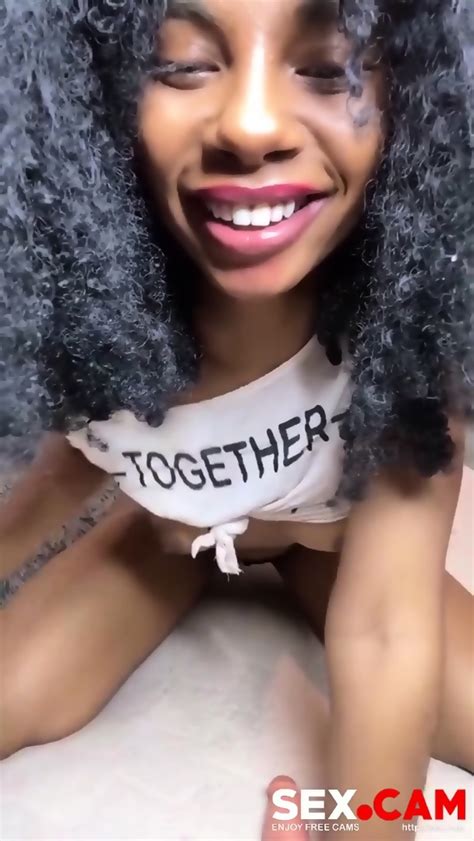 Beautiful Black Ebony Fucks Her Pinkish Pussy With Dildo