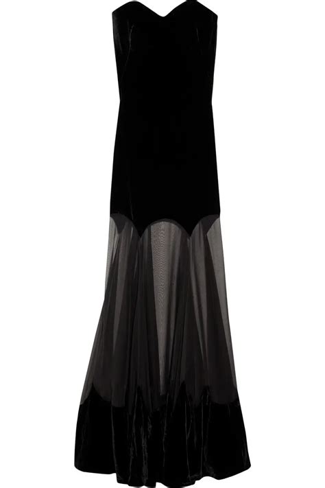 Duchess Of Cambridges Alexander Mcqueen Velvet Gown Regalfille