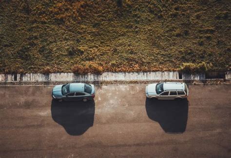 1700 Two Cars Parked Stock Photos Pictures And Royalty Free Images