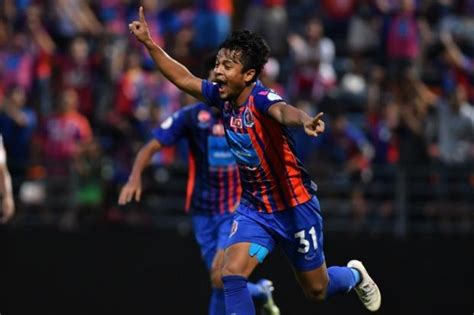 Bangkok Post Buriram Back On Top With Victory Away At Prachuap