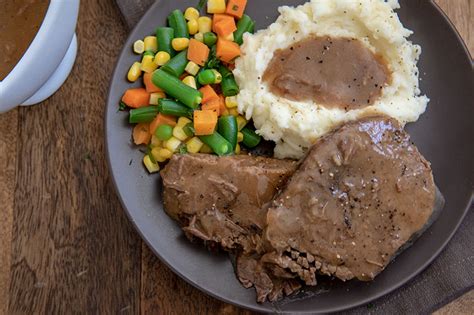 Round Steak Beef and Gravy Recipe - Barbara Bakes™