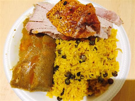 Arroz Con Gandules Y Lechon