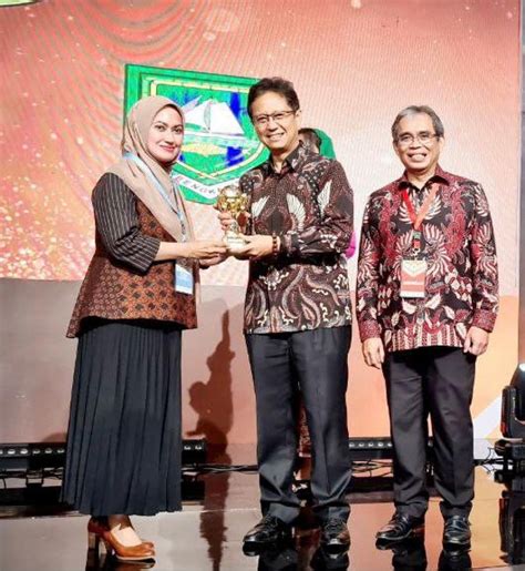 Capaian Jkn Persen Luwu Utara Raih Uhc Award Online Jam