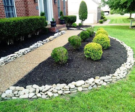 15 Wonderful Garden Edging Ideas With Pebbles And Stones