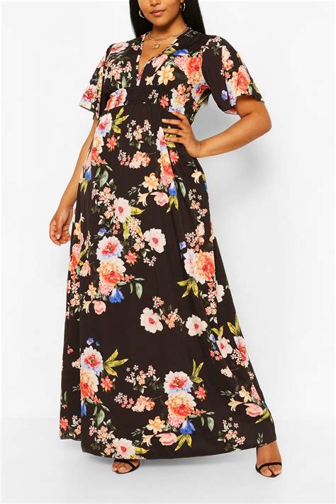 Women S Plus Dark Floral Ruffle V Neck Maxi Dress Boohoo Uk