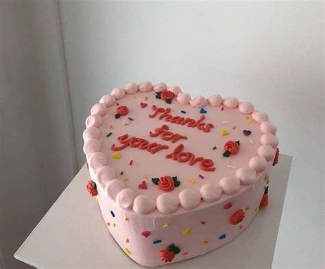 Image About Love In Aesthetic Cakes By Kiwi Pretty Birthday Cakes