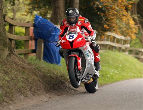 Guy Martin Crash Isle Of Man Tt Guy Martin Crash Tv