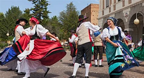 Get To Know The Amazing Italian Tarantella Dance