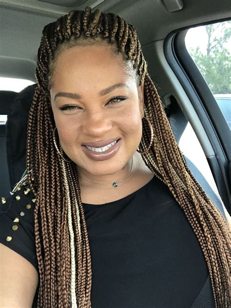 35 Knotless Box Braids With Highlights Llanayolanda