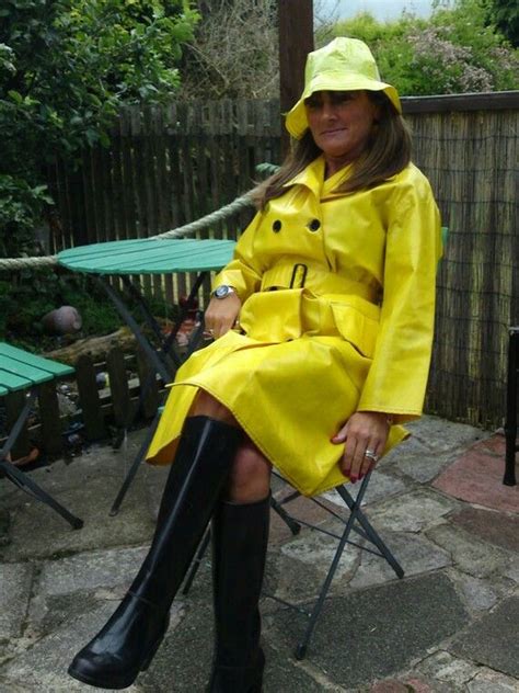 Pin By Bernd Harzer On Regen Rainwear Girl Rain Wear Yellow Raincoat