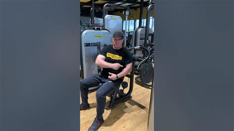 Руки. Разгибание рук в тренажере Technogym. - YouTube