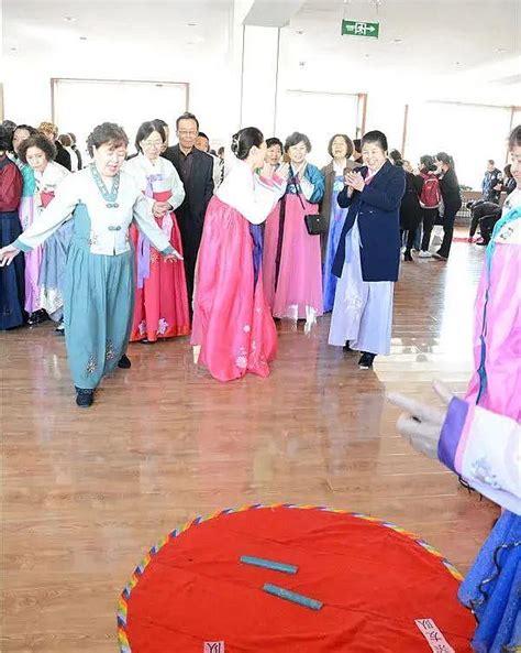 石榴花开展巾帼 民族携手迎亚冬丨庆祝“三八”国际劳动妇女节文艺演出暨2024年哈尔滨市朝鲜族传统掷柶比赛 即时消息 Hrb蓝网