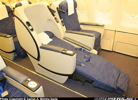 TAP business class seats | Business class seats, Business class, Airbus