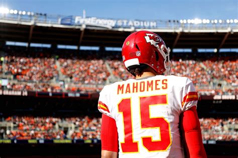 Top 999 Patrick Mahomes Wallpaper Full HD 4K Free To Use