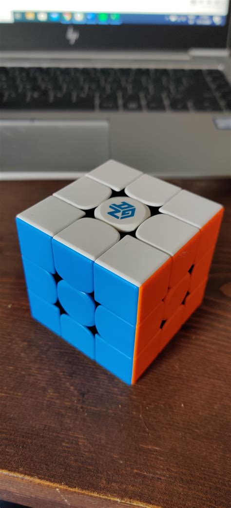 Bought my first GAN cube, couldn't be happier : r/Rubiks_Cubes