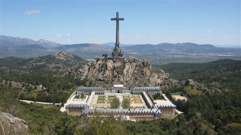 El Valle de los Caídos pasa a llamarse oficialmente Valle de