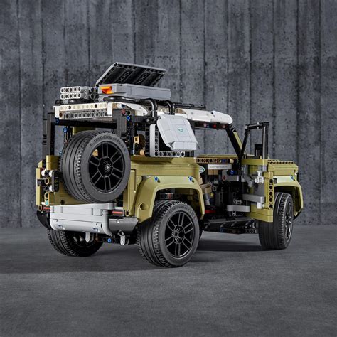 Конструктор LEGO Technic Land Rover Defender (42110) купить в Киеве ...