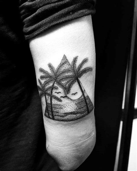 40 Small Beach Tattoos For Men 2024 Inspiration Guide Strand