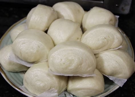 DAYDREAMEL: Chinese Steamed Buns (Mantou) 饅頭