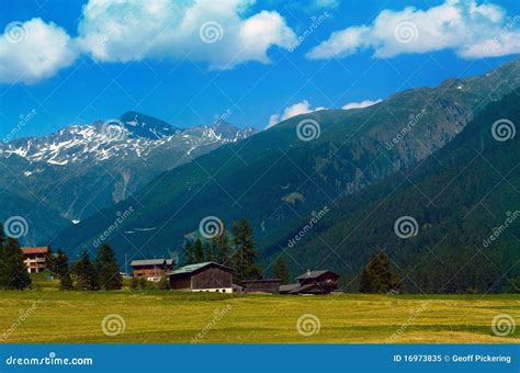 Scenery in Switzerland stock image. Image of house, hill - 16973835