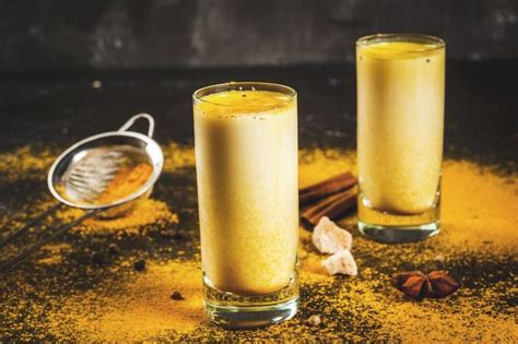 Delicious And Healthy Turmeric Golden Milk