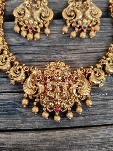 Traditional Lakshmi Pendant Necklace South India Jewels