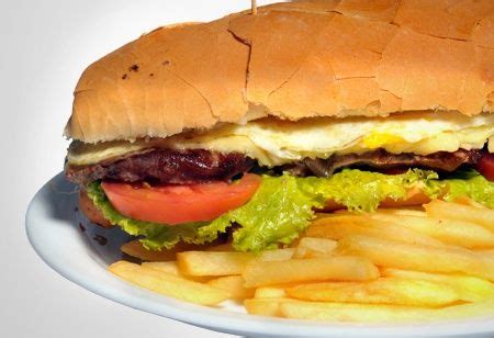 Delicioso Sandwich De Lomito Con Papa Frita Bs 11 En Vez De Bs 18 Por