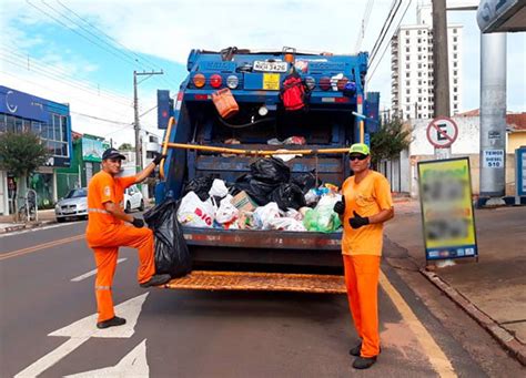 Modo correto de descartar luvas máscaras e EPIs garante proteção a