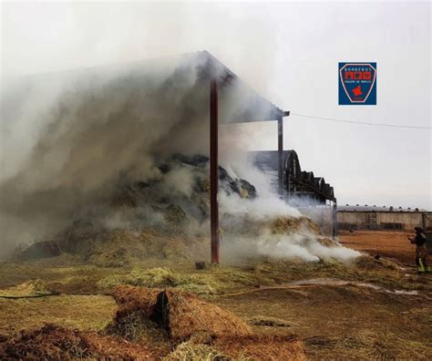 Murcia Today Archived Fire Destroys Barn Of Straw Bales In San Javier