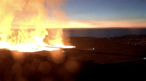 Nuova Eruzione Vulcanica In Islanda Dichiarato Lo Stato D Emergenza