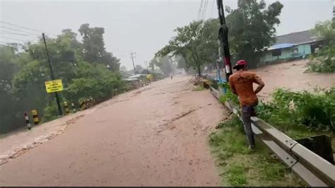 Hujan Deras Terus Mengguyur Jalur Pantura Banyuwangi Situbondo