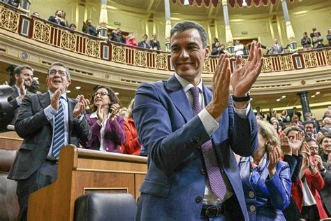 En España Pedro Sánchez obtuvo los votos para iniciar su tercer