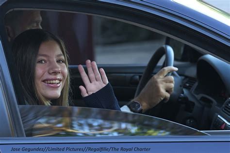 Infanta Sofia of Spain's First Day of Back to School | RegalFille