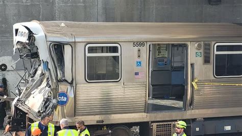 Un train de banlieue de Chicago entre en collision avec du matériel