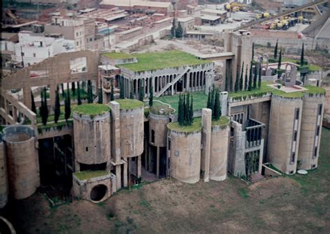 La Fabrique à Mythes Ricardo Bofill Urbanews