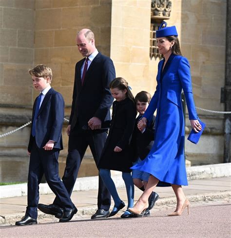 Photo Outre Le Prince William Son Pouse Kate Middleton Et Leurs