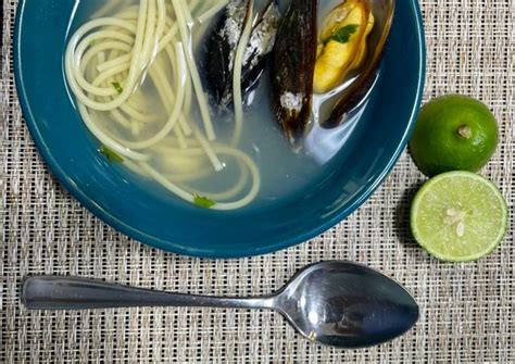 Sopa de Choros mejillones Receta de Betto Gómez Ballon Cookpad