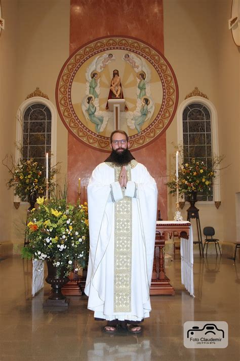 Reveja A Ordena O De Frei Glaicon G Da Rosa Ofmcap Cffb