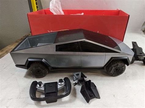 Hot Wheels Tesla Cybertruck Radio Controlled Rio Grande Trade
