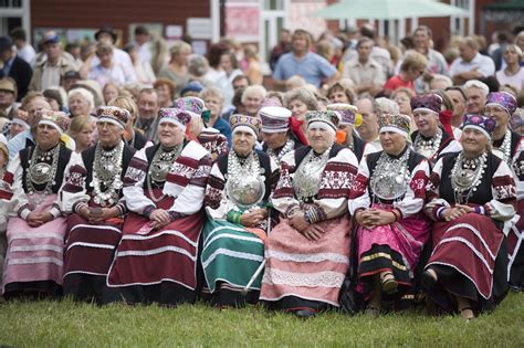 What should you know about Setomaa in Estonia?